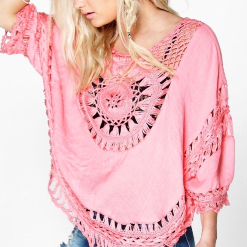 NWT Boohoo Coral Crochet Woven Top